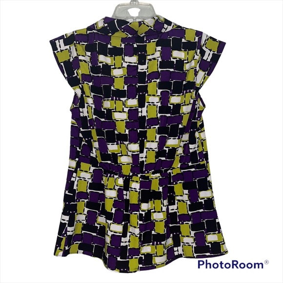 Banana Republic NWT size medium blouse w/cap sleeves - Picture 9 of 9